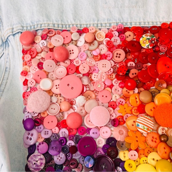 Custom Made Levi’s Recycled Rainbow PRIDE Upcycled Button Jacket Medium - Picture 3 of 16
